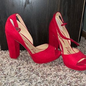 Red Pumps
